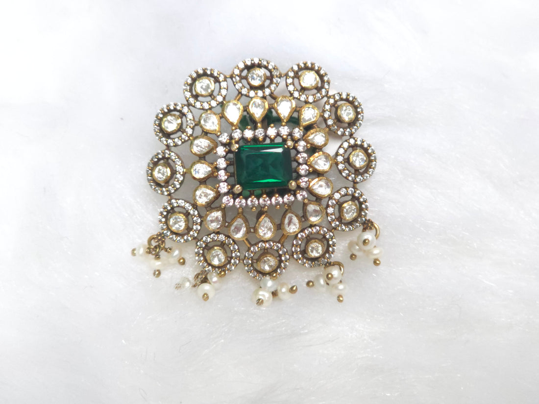 Hari Ratna Pendant Set