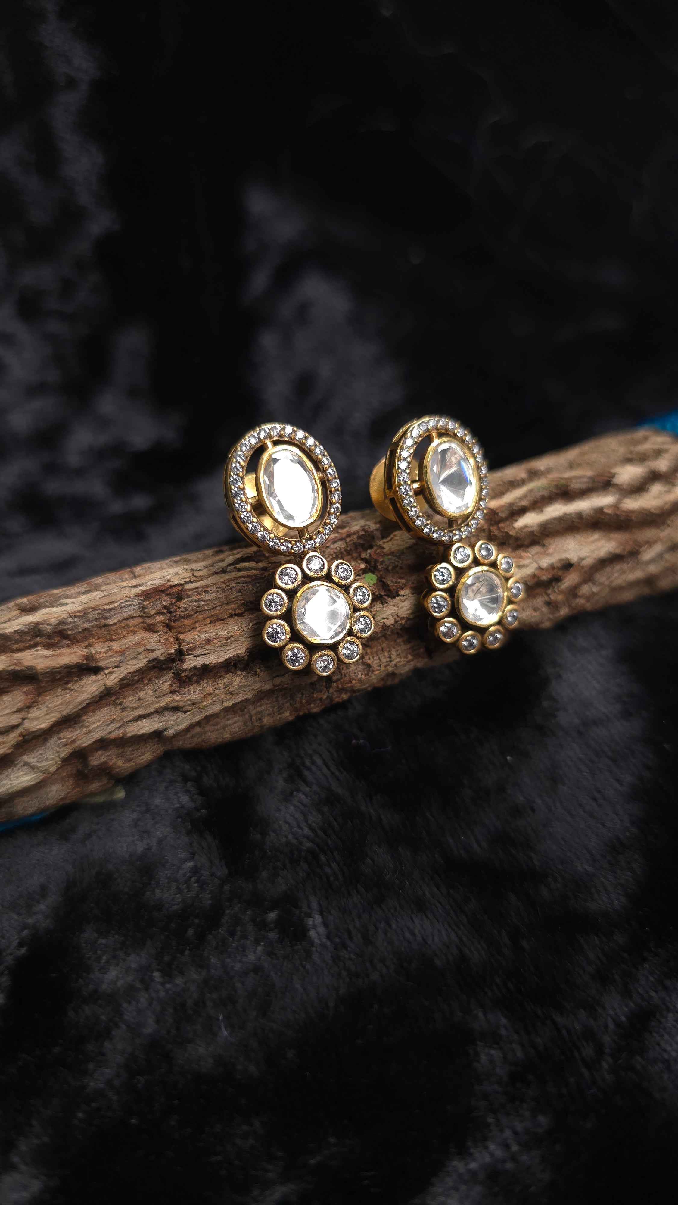 Royal Touch Earrings