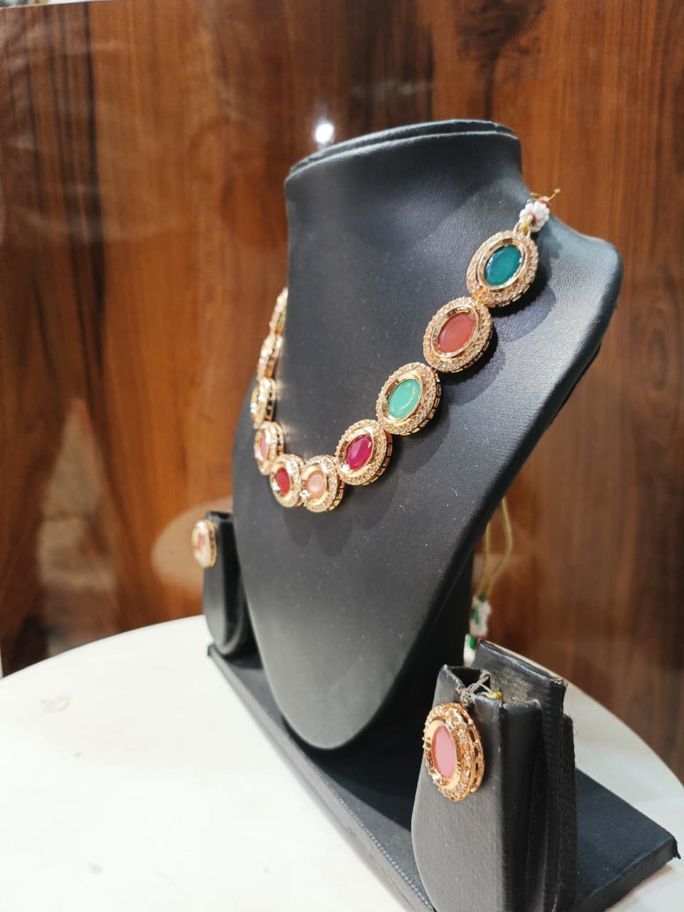 Colorful necklace with circular designs